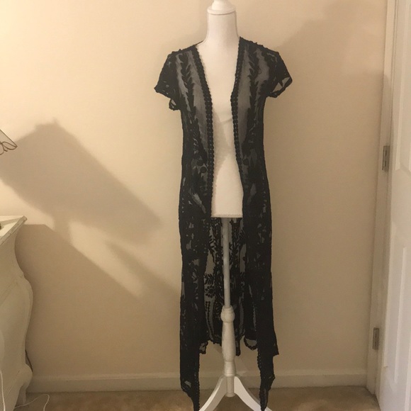 bobeau Tops - NWT! Long lace jacket